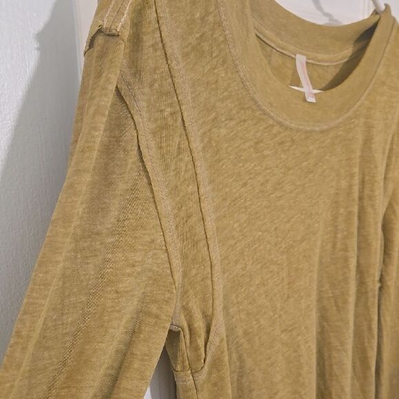 Green Fitted Crop Long Sleeve Tee - Picture 5 of 8